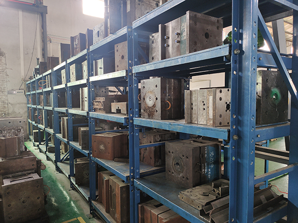 展源五金-公司貨架